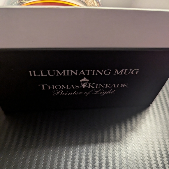 Thomas Kinkade Collection Mug - Picture 2 of 5